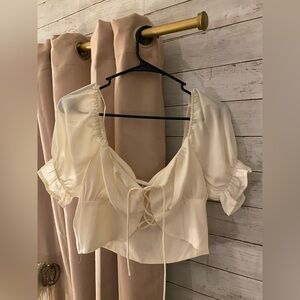 LANE 201/ white blouse short sleeve MEDIUM/ tie front